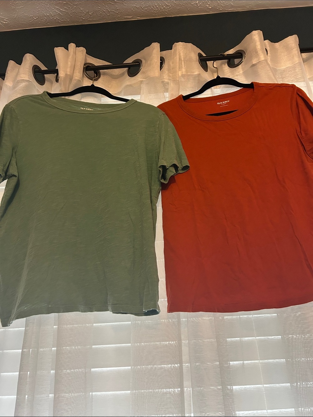 Old Navy Short-Sleeve Crew Tees in Olive and Rust